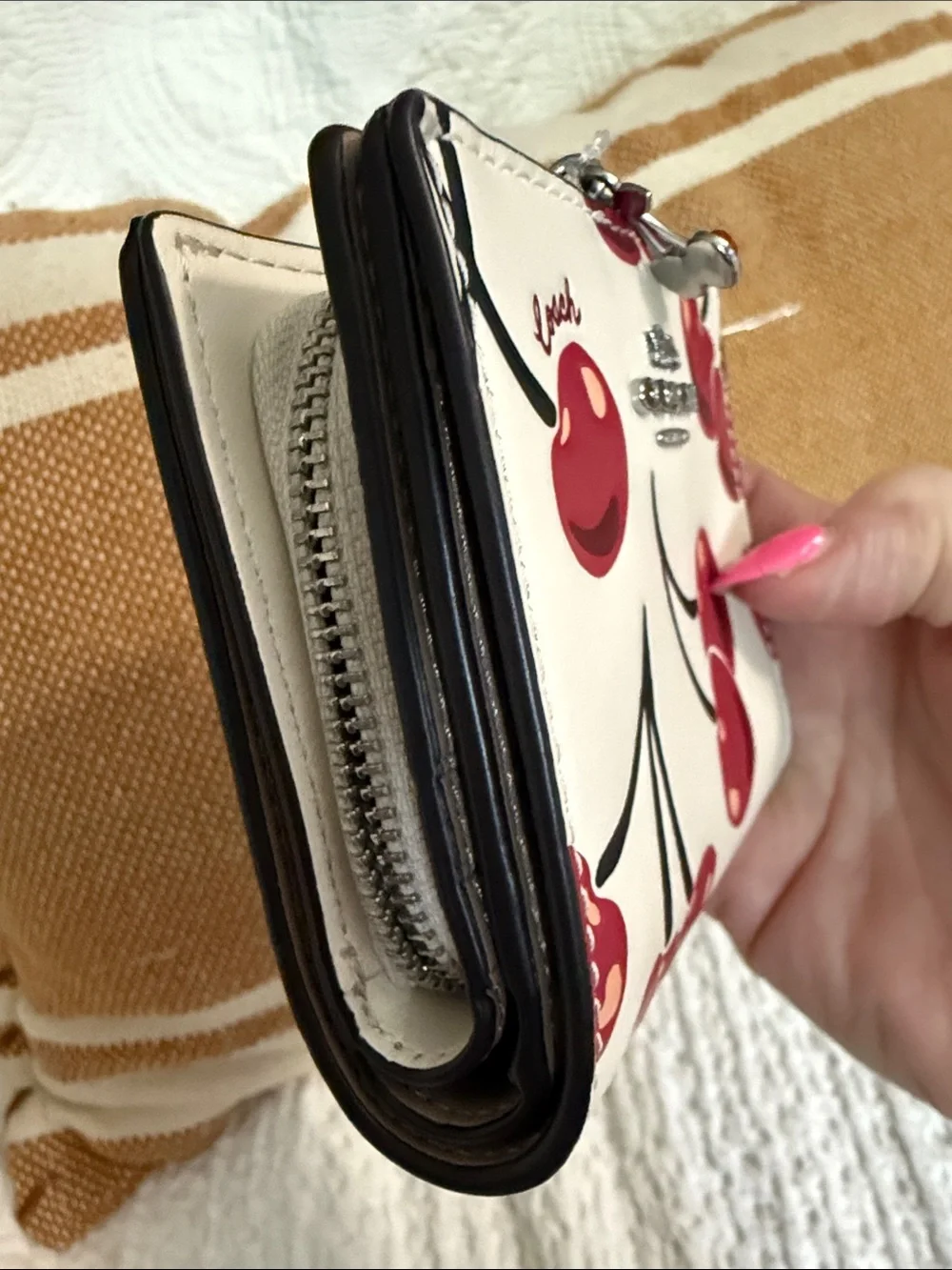 Coach Snap Wallet In Signature Canvas With Cherry Print 🍒 CZ347/CZ618